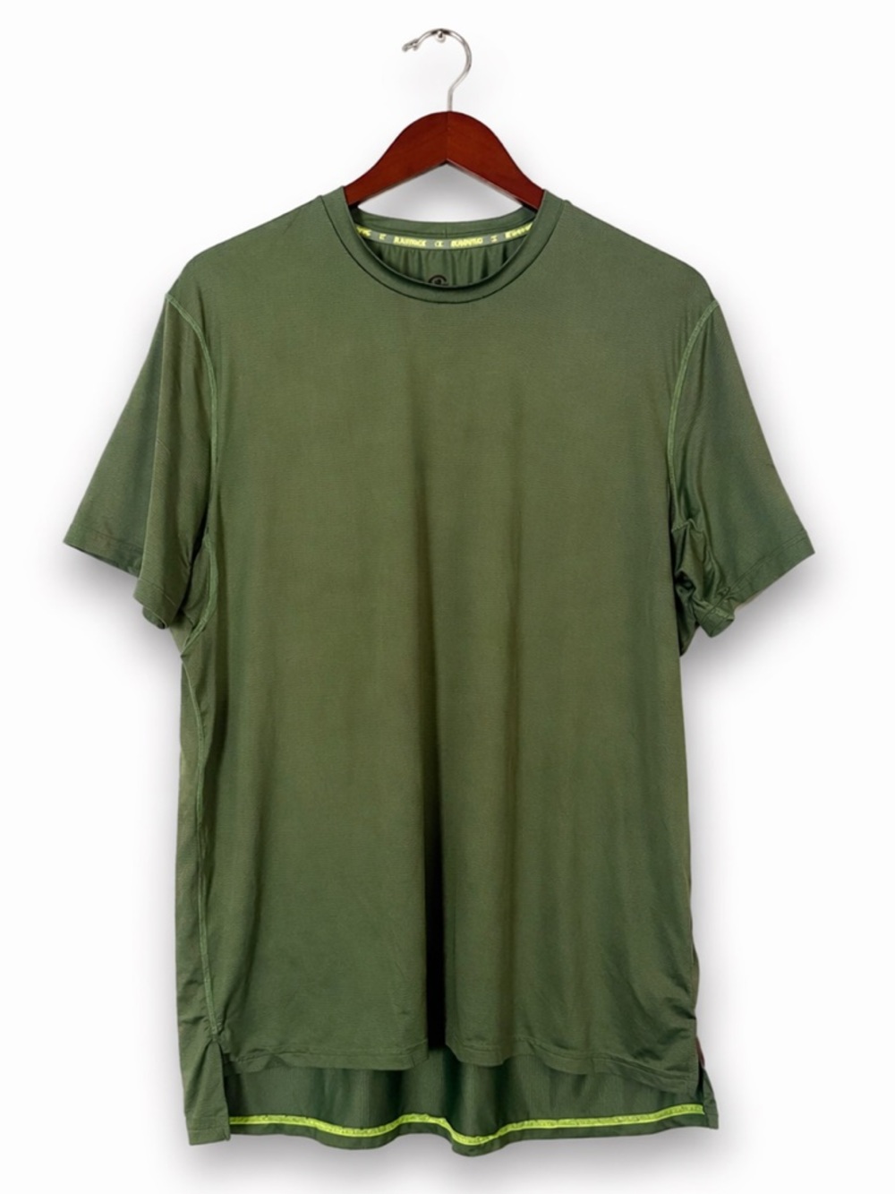 Champion Men’s XL Olive Green Athletic Workout Shirt | Moisture Wicking Gym Tee